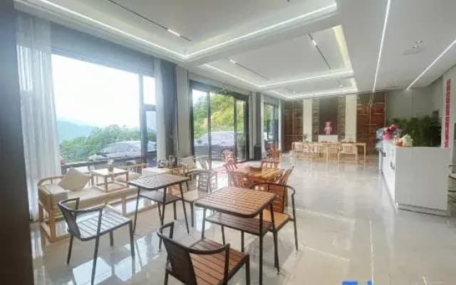 Shennongjia 31°N Yijing Luxury Mountain Homestay
