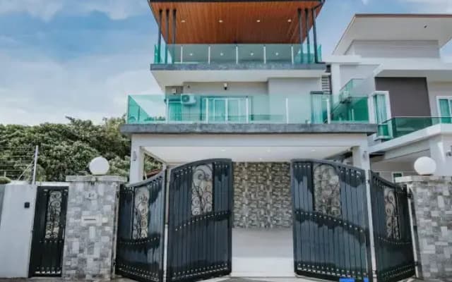 Ipoh Midtown VastblueEscape Pool Villa 6B6B @23Pax