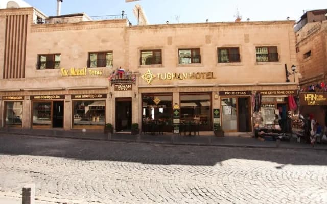 Tughan Hotel