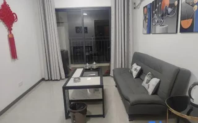 Qingyuan Longxing Homestay (Yinzhan Station)
