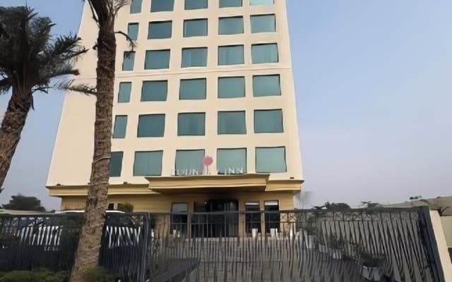 Country Inn Jalandhar