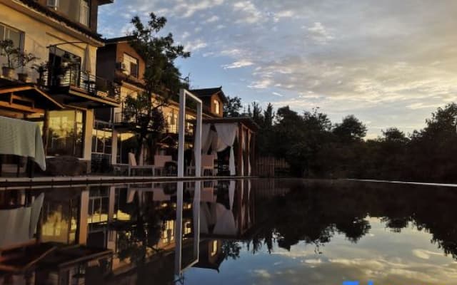 Mengli Homestay (Mianzhu Lanshan Chu)