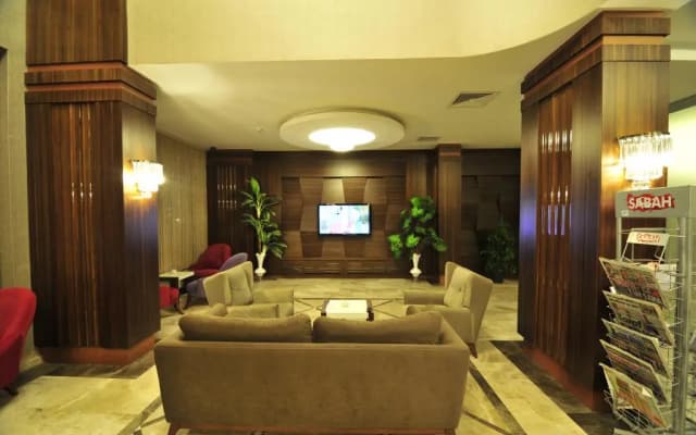 Grand Cenas Hotel