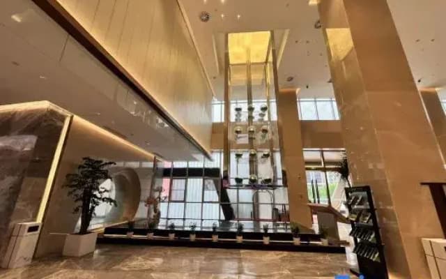 Maojian Holiday Hotel