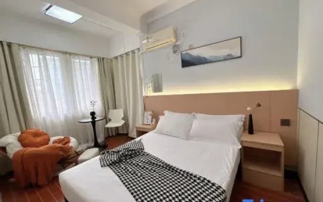 Yiduo Hotel (Changsha North Gaqiao Metro Station)