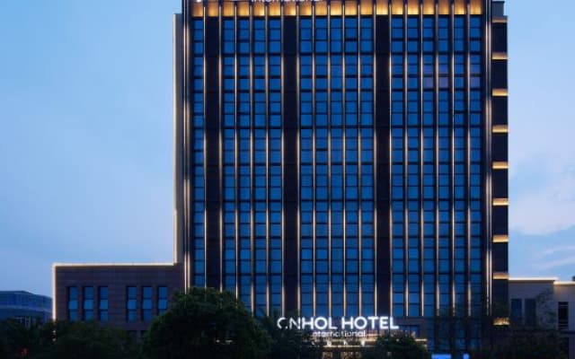 CNHOL Hotel (Chongqing Huanancheng)