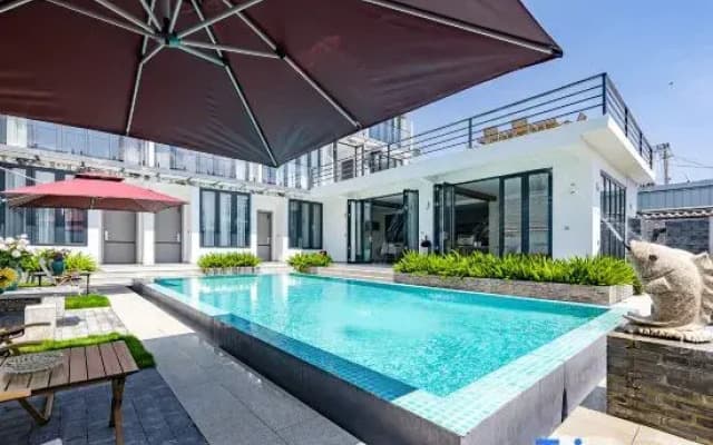zhao ri xian yun Seaview Hotel
