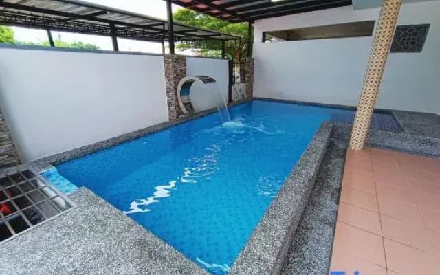 Bukit Beruang Private Pool Villa by Jeffery Lam Home Management