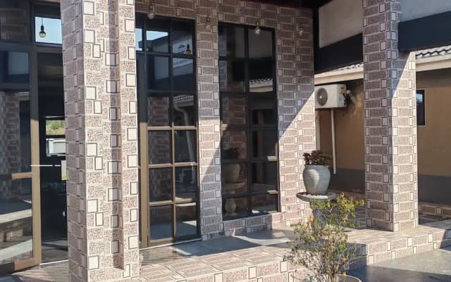 Olu Guest Lodge
