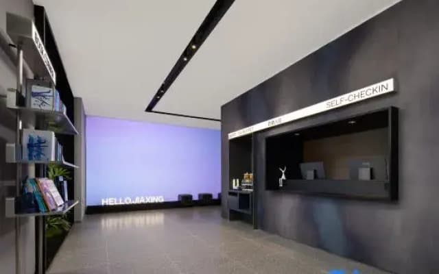 Haining Xia Sha Outlet Wenhai North Road Light Hotel