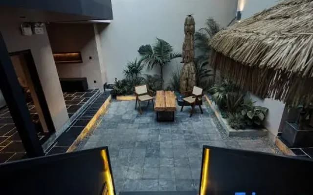 Guli · Private Courtyard Homestay (Dali Ancient City Erhai Store)