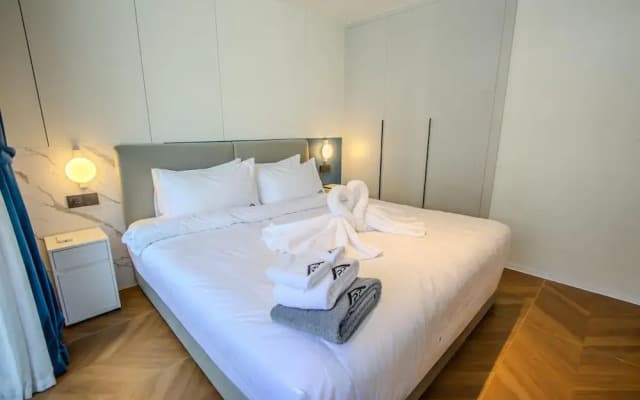 Beachfront 189/243 One-bedroom Residence