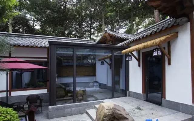 Huashentang Homestay