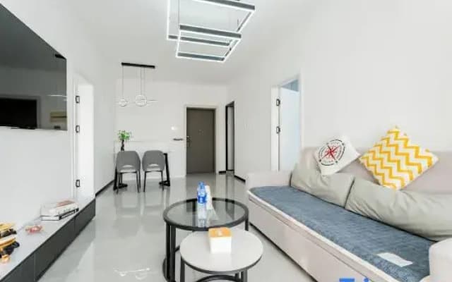 HOME Serviced Homestay (Hongqi Street Zheyoushan)