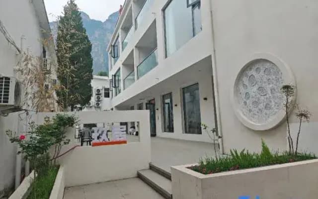 Jiujue Homestay