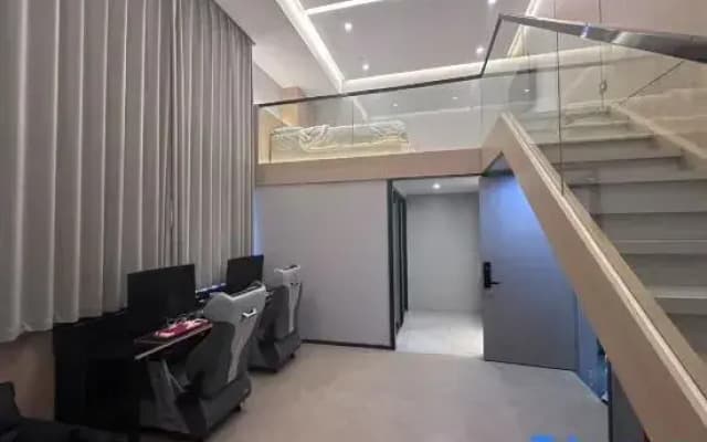 Lucid E-sports Hotel