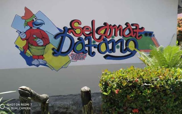 Hotel Dharma Karya
