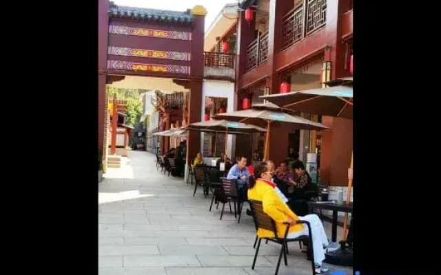 Heyuan wanlvhu Lake View Inn
