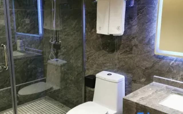 Xiangyang Yihua Hotel