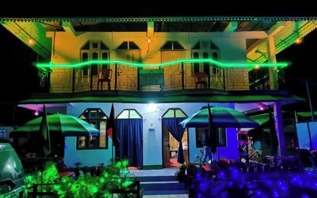 Goroomgo Esti Kutum Farm Stay Kalimpong