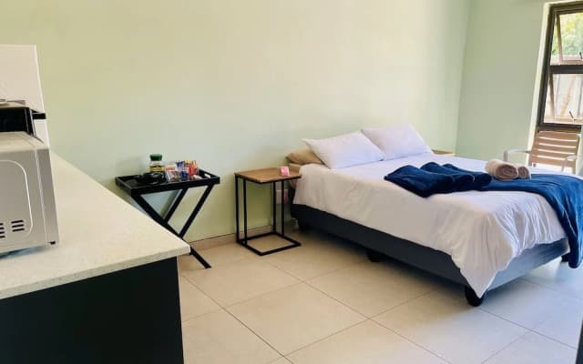 Room in B&B - Trendybliss Guest House - N0295