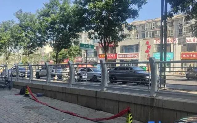 UU Smart Hotel (Taiyuan High-Speed Rail South Station East Square)
