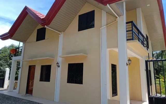 Charming and Relaxing 7-bed House in Mati City,