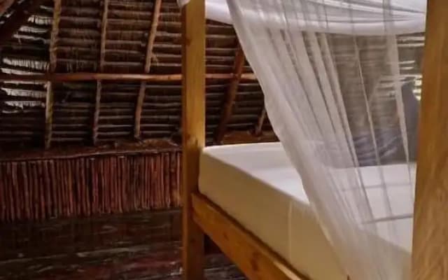 Monkey Mountain Lodge
