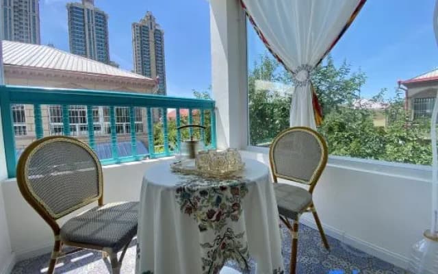Yining Qingjushe Homestay