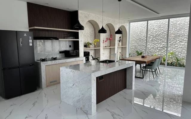 Newly Built "villa Na Bali"