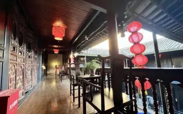Tonghai Xiushan Inn Xiulu Garden Branch
