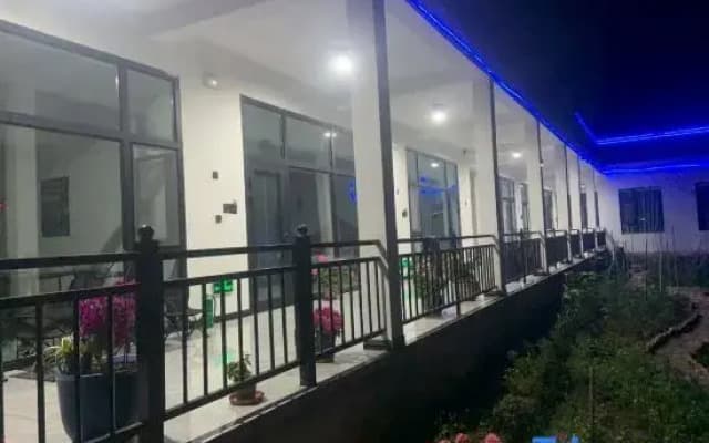 Nalati Qinyuanju Homestay