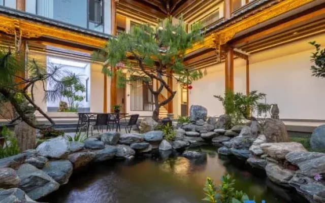 GU   YUan  Guesthouse