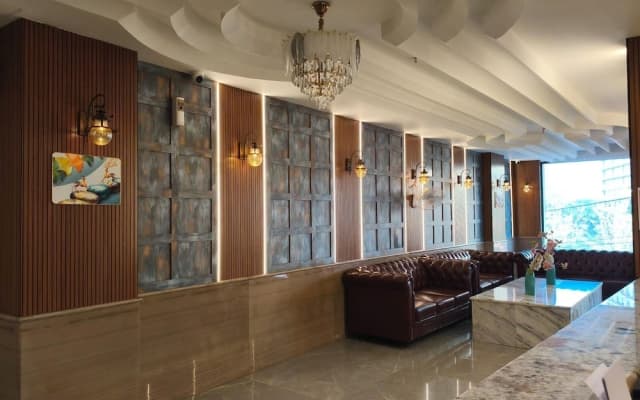 The High Point Inn & Suite