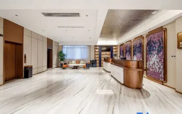 Huijing Hotel (Chunqiu Yancheng Hutang Subway Station)