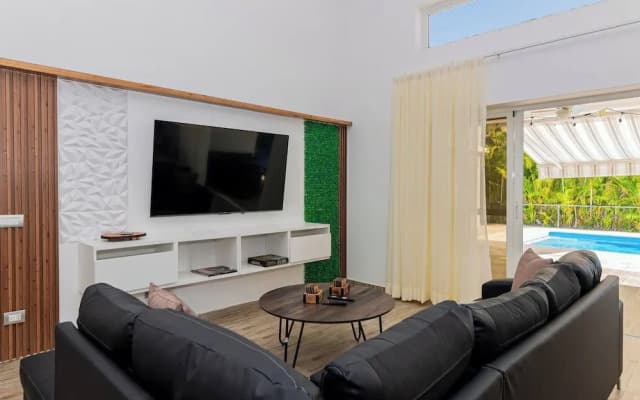 Villa Ocean Dream 3BR Oasis and Guesthouse