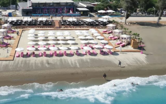 Vice City Beach Resort Otel