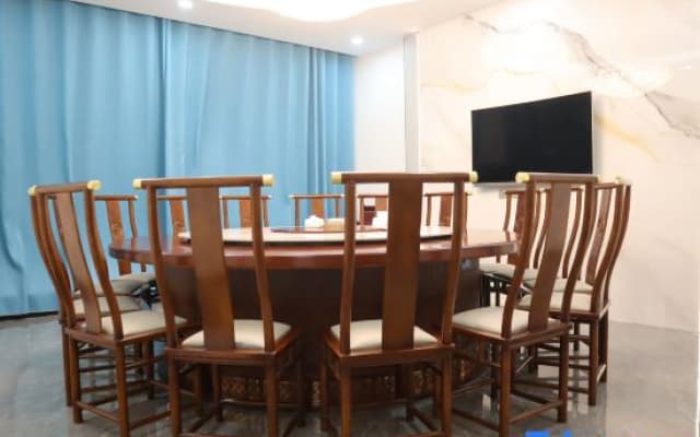 Yucheng Hotel