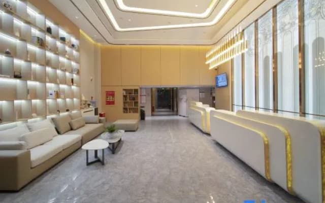 Yeste International Hotel (Guiyang Huaxi District Government Mingzhu Avenue Subway Station)