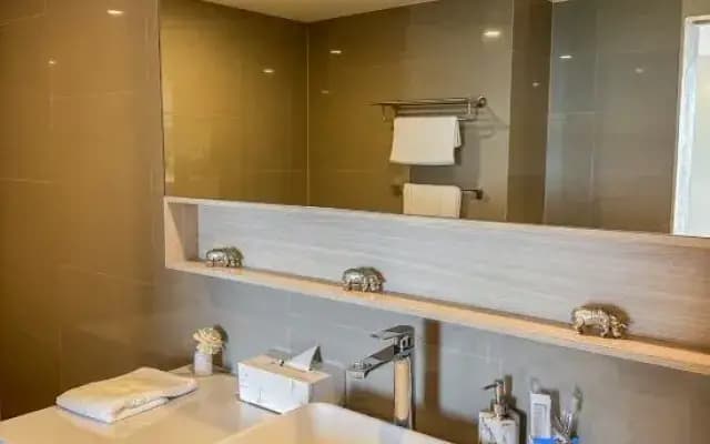 Luxury 5-star Duplex in La Vita Sea View