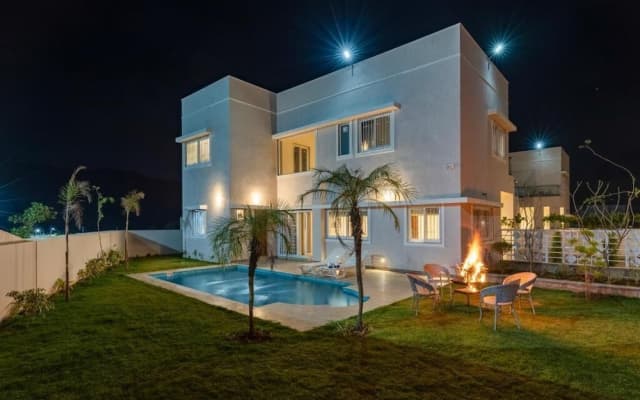 ELIVAAS Luxe Shourya Eden 3 BHK villa