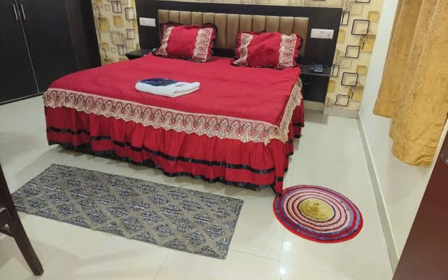 HOTEL GLOBAL STAY Near Delhi Airport