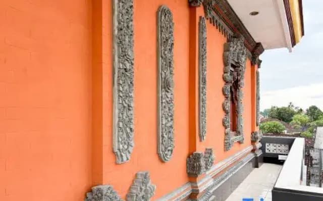 Urbanview Noja Guest House near Living World Denpasar
