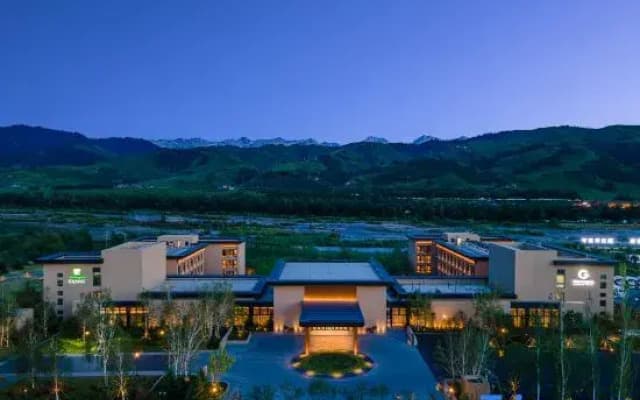 Holiday Inn Express Nalati
