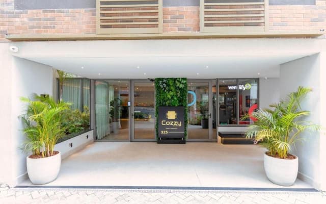 Cozzy Premium Paulista Hotel