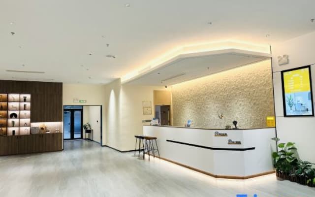Shine Hotel