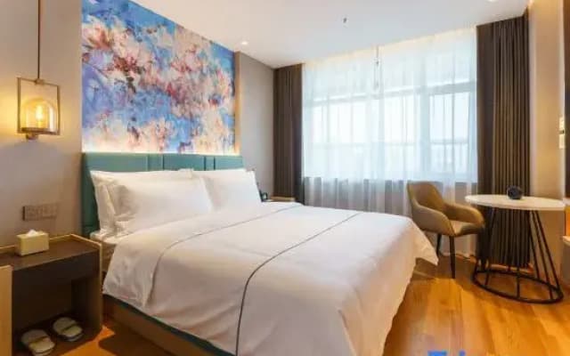 Magnotel Hotel (Jinzhou Linghai Jiuhuashan Park)