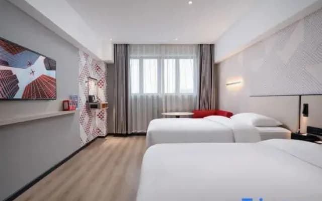 Guangsu E Residence E-Sports Hotel (Foshan Nanhai Vanke Plaza Nanhai Center)