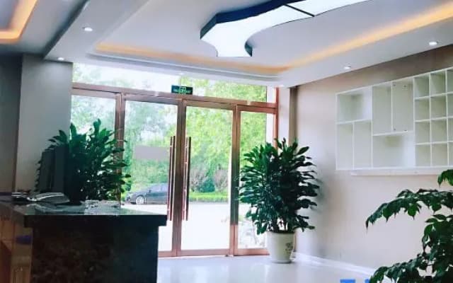 Yanggu Hospitality Business Hotel