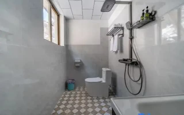 Shili Qingshan Guesthouse